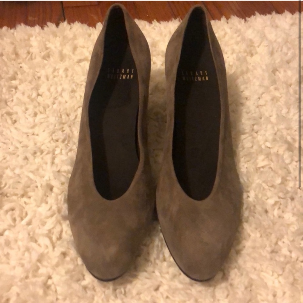 Stuart Weitzman Ambient Wedge in Mushroom Suede